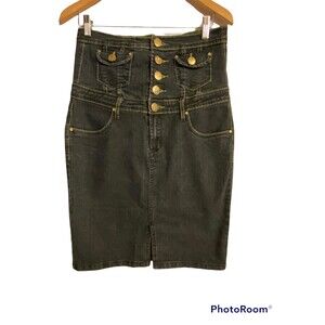 Denim Skirt Lots of Buttons Size 9 Luxury Blues Collection